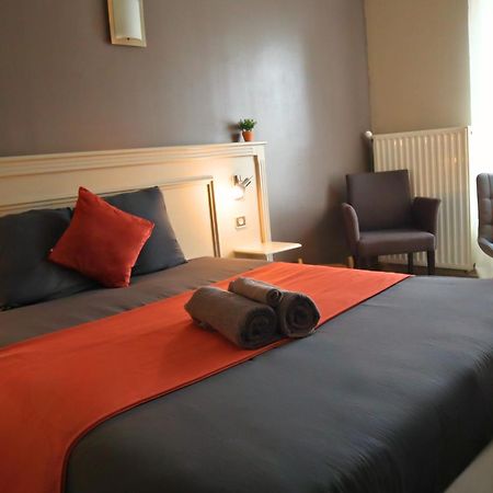 Studios & Appartements Confortables Au Centre De Bourbourg - Gare A Proximite ブルブール エクステリア 写真