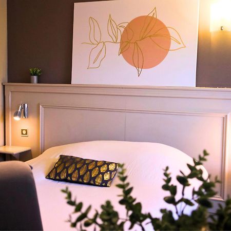 Studios & Appartements Confortables Au Centre De Bourbourg - Gare A Proximite ブルブール エクステリア 写真
