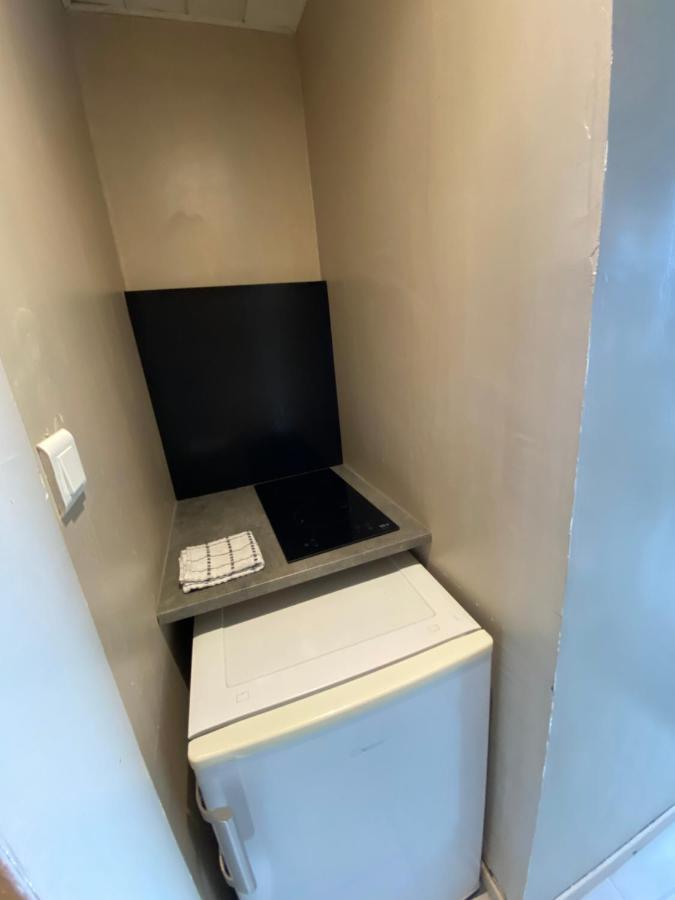 Studios & Appartements Confortables Au Centre De Bourbourg - Gare A Proximite ブルブール エクステリア 写真