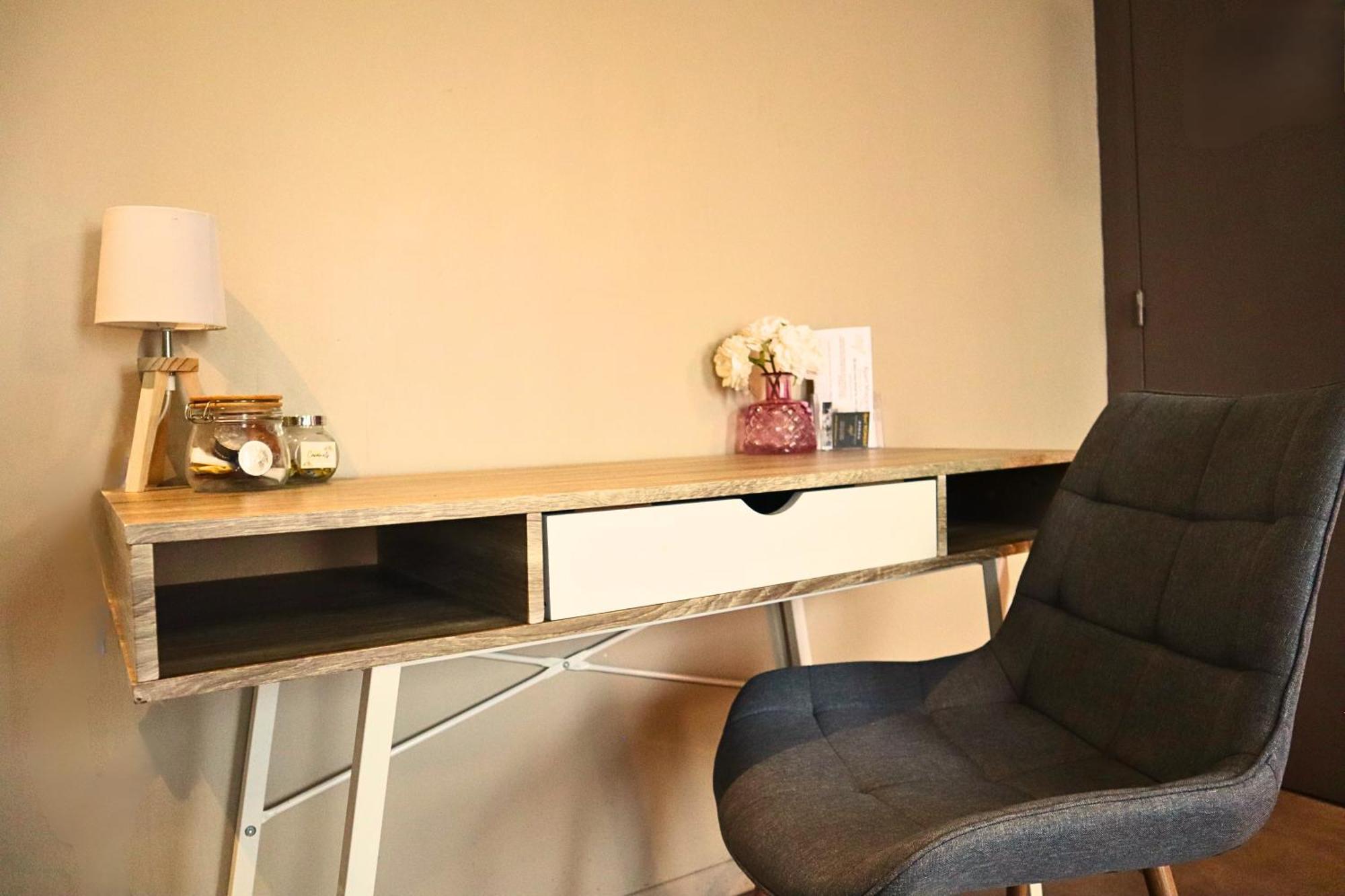 Studios & Appartements Confortables Au Centre De Bourbourg - Gare A Proximite ブルブール エクステリア 写真