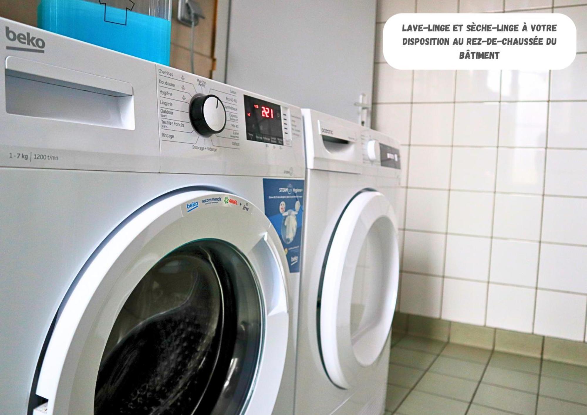 Studios & Appartements Confortables Au Centre De Bourbourg - Gare A Proximite ブルブール エクステリア 写真