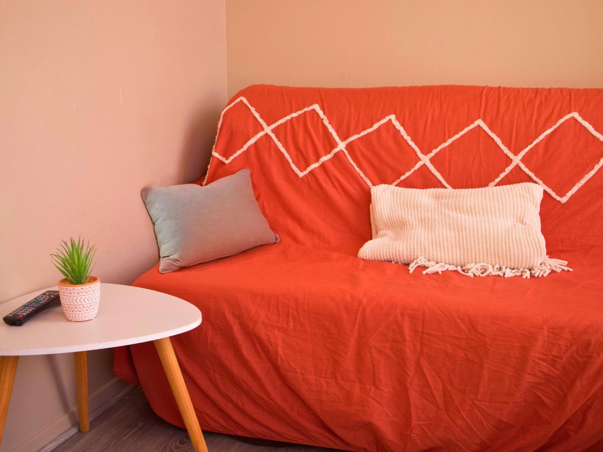 Studios & Appartements Confortables Au Centre De Bourbourg - Gare A Proximite ブルブール 部屋 写真